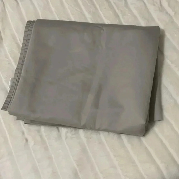 Hotel Style King Flat Bedsheet Gray GUC - Picture 2 of 5